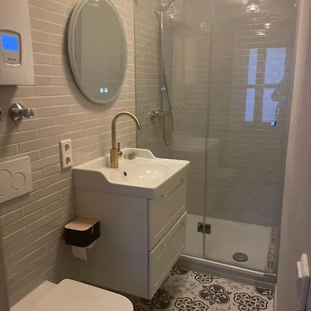 Pebbles By Ring Ξενοδοχείο *