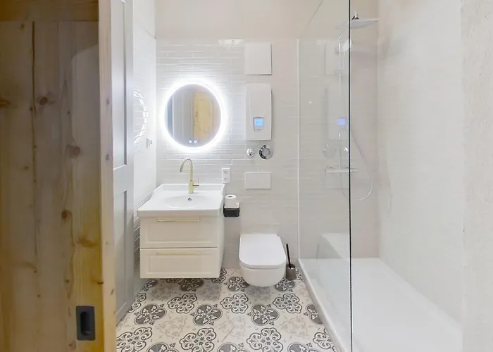 Pebbles By Ring Regensburg