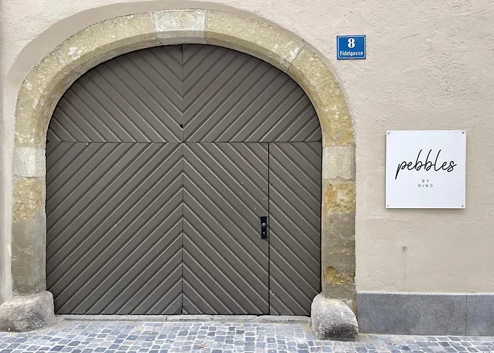 Pebbles By Ring Regensburg