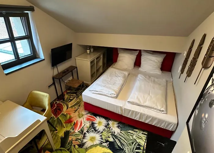 Pebbles By Ring Hotel *