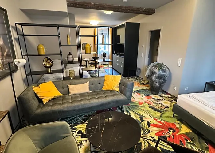 Pebbles By Ring * Regensburg