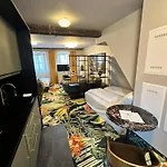 Hotel Pebbles By Ring *