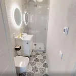 Pebbles By Ring Hotel *