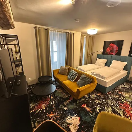 Hotel Pebbles By Ring