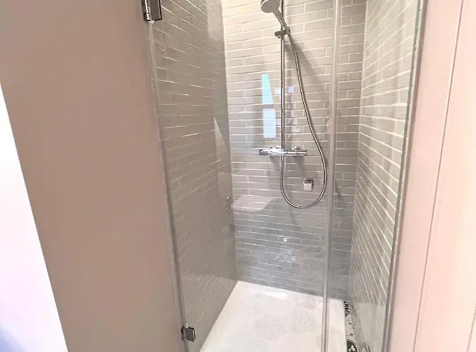 Pebbles By Ring Regensburg