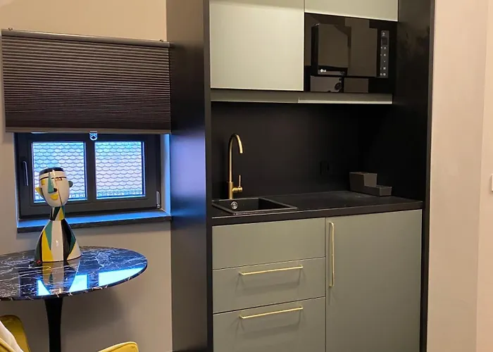 Pebbles By Ring Hotel *