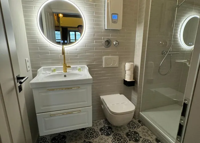 Pebbles By Ring Hotel