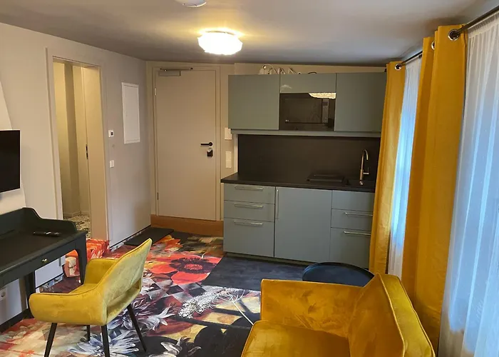 Pebbles By Ring Hotel *