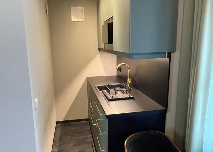 Pebbles By Ring * Regensburg