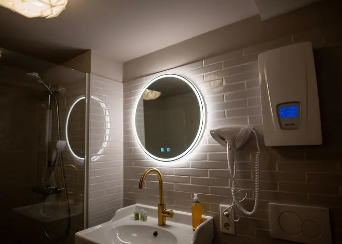 Hotel Pebbles By Ring *