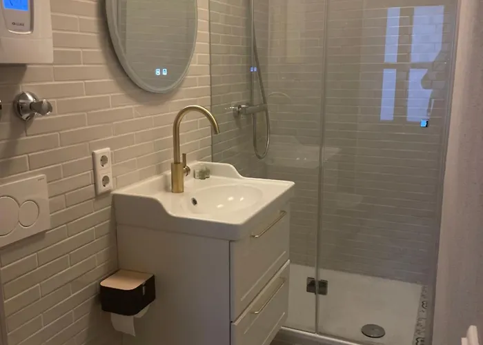 Pebbles By Ring Hotel *